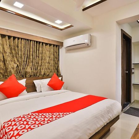 Oyo 24950 Hotel Shree Balaji Residency Ahmedabad Bagian luar foto
