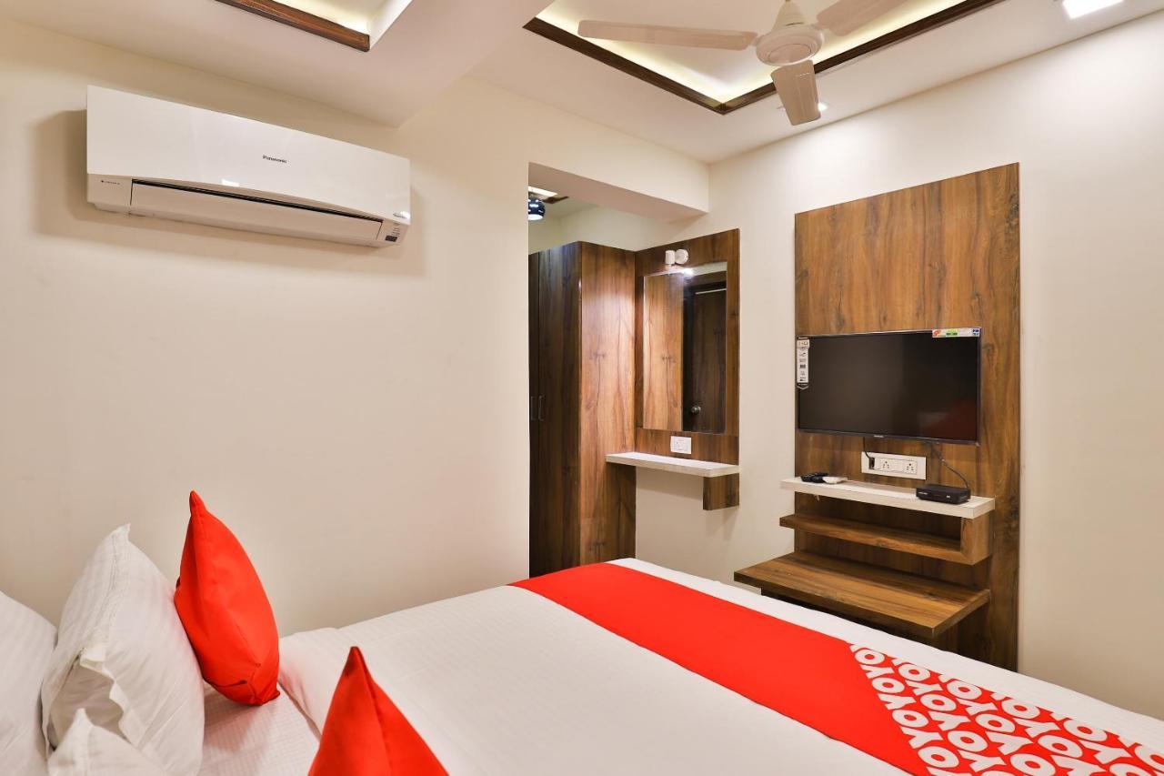 Oyo 24950 Hotel Shree Balaji Residency Ahmedabad Bagian luar foto